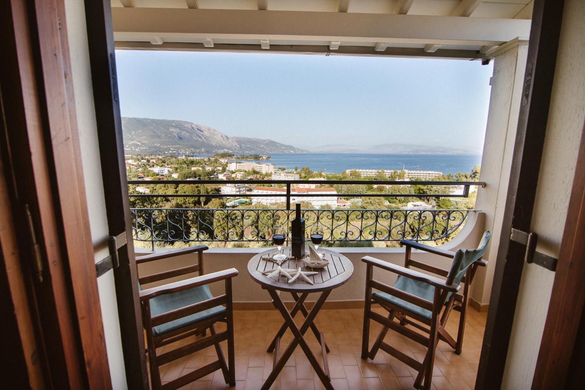 Giorgos Apartments Дасия Екстериор снимка